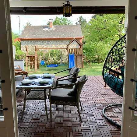 Mandula Family Holiday home